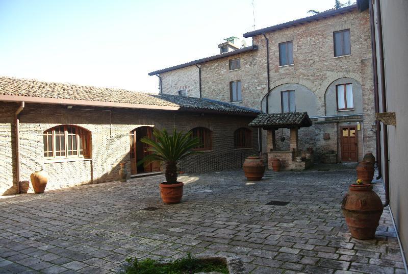 Hotel Monastero Ss. Annunziata Todi Exterior foto