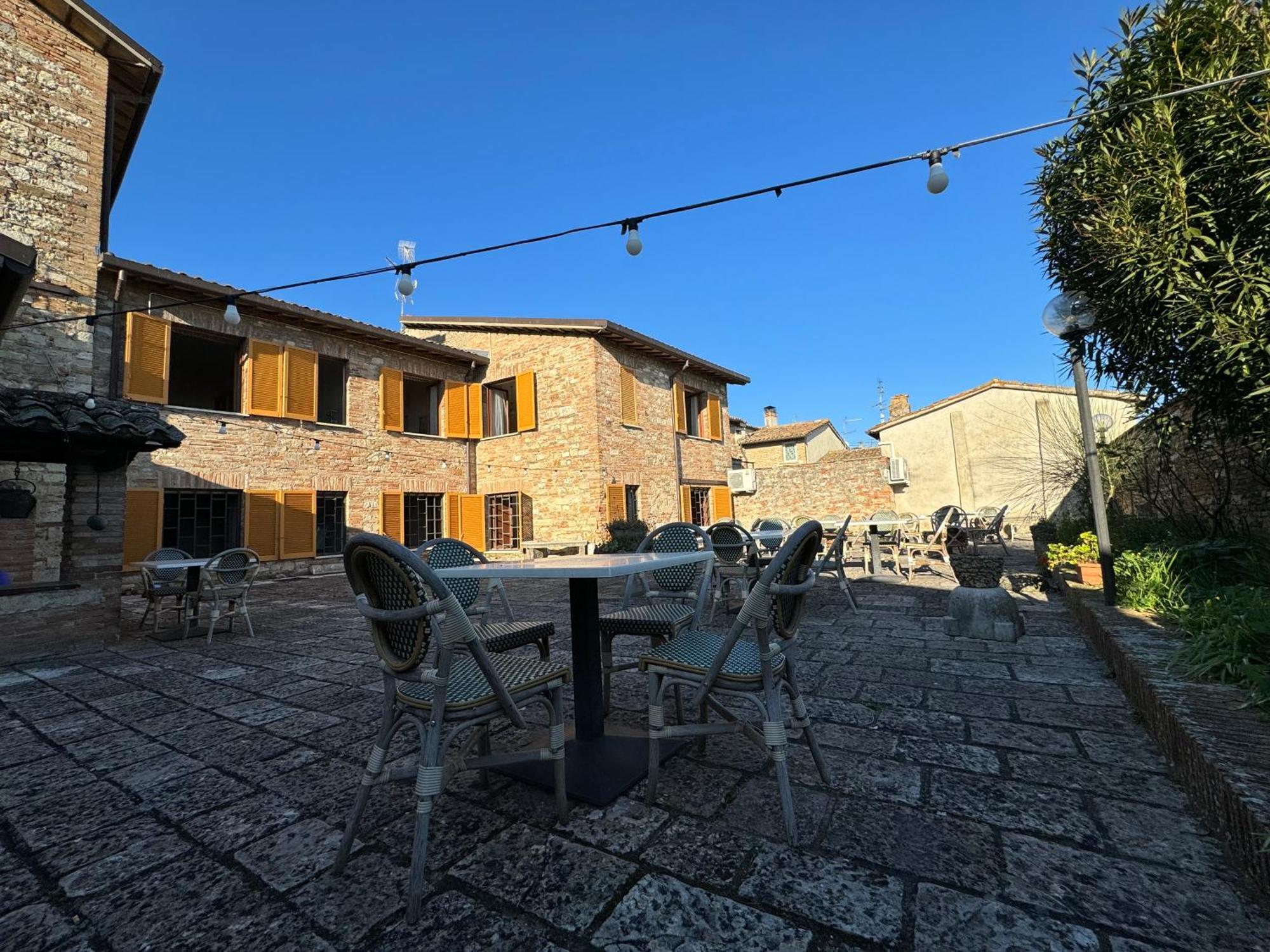 Hotel Monastero Ss. Annunziata Todi Exterior foto